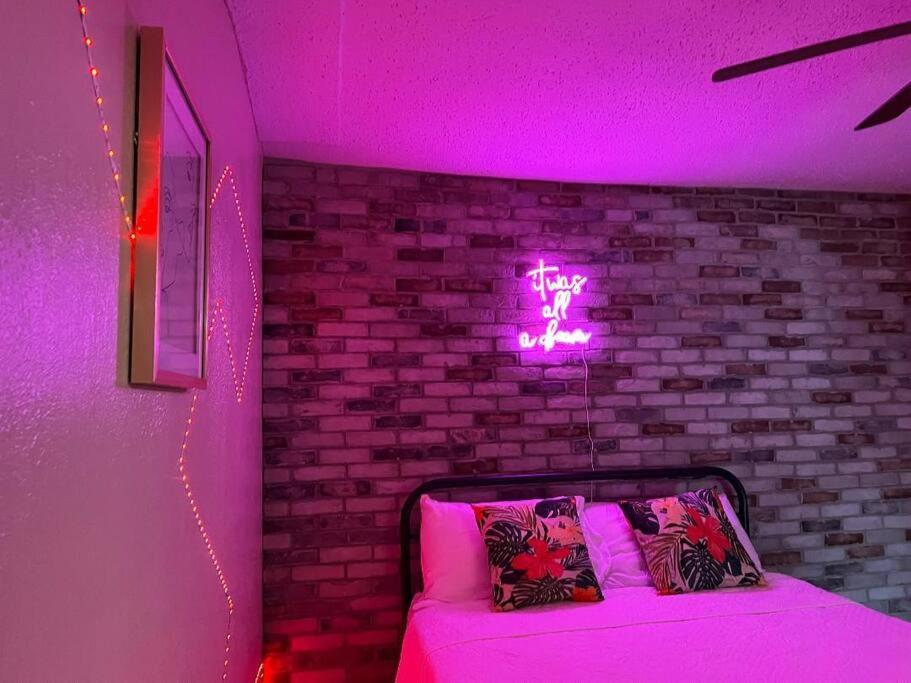 Apartment Near Tpa Airport Тампа Экстерьер фото