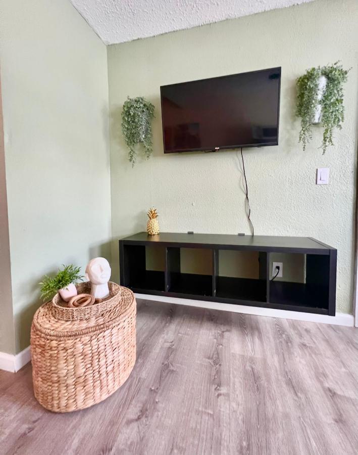 Apartment Near Tpa Airport Тампа Экстерьер фото