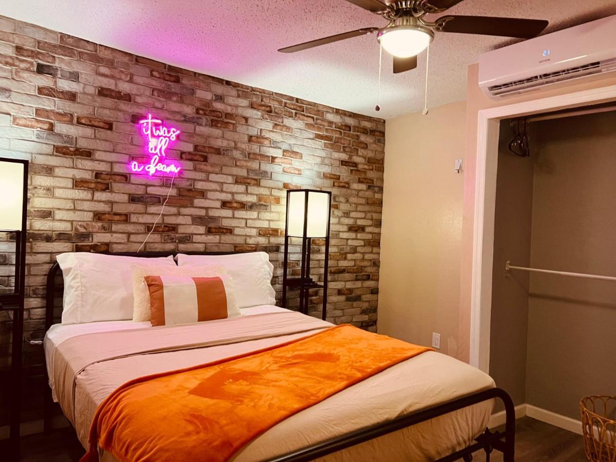 Apartment Near Tpa Airport Тампа Экстерьер фото
